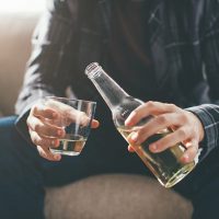 How to Overcome Alcohol Addiction With Rehab