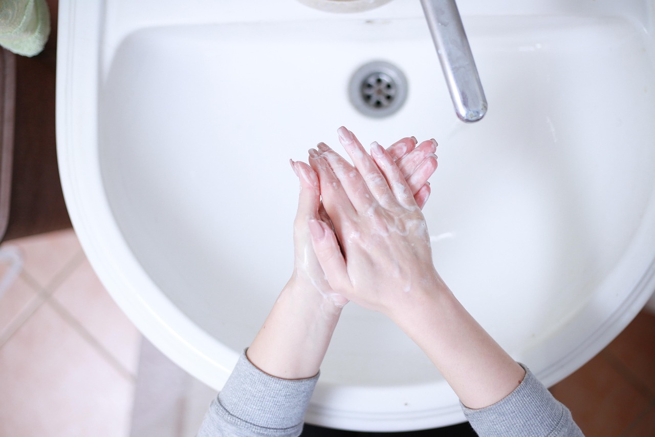 Hand washing, soap, wash — Four Types of Fractures Athletes can Suffer and Where to go to fix them in Saratoga Springs