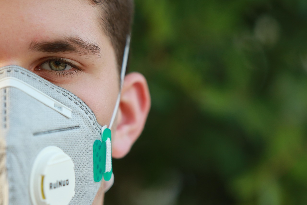 Corona, coronavirus, mask — How a Rechargeable Toothbrush Provides Lasting Cleaning Power